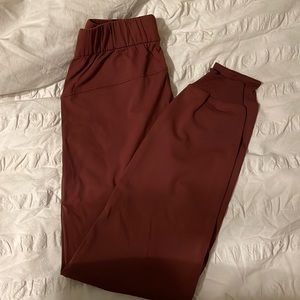 SOLD lululemon on the fly joggers